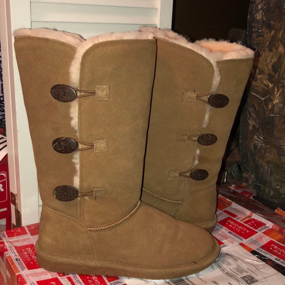 Bearpaw boots